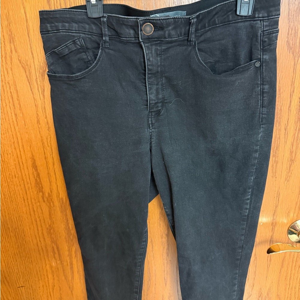 Wit and Wisdom Women’s Black Stretch Jeans - Classic Slim Fit